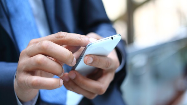 女生不回你信息还有必要追吗?情感专家告诉你,这样做才有效!